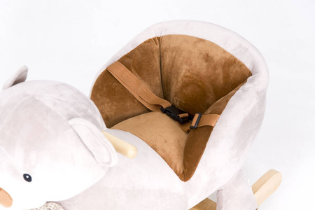 Pluszowy MIŚ z KOKARDĄ na biegunach z kółkami