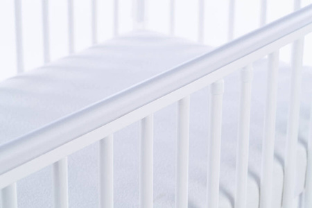 Łóżeczko drewniane LULAYA - BIAŁY