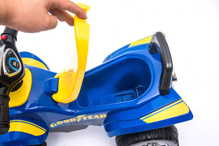 Jeździk QUAD - GOODYEAR - ŻÓŁTY / NIEBIESKI + rejestracja