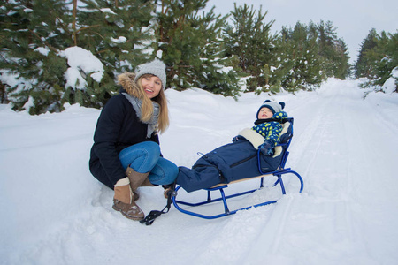 Polskie sanki metalowe TO-MA RÓŻOWE w zestawie z CZARNYM materacykiem